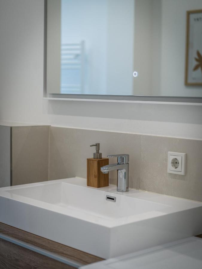 Hochwertige Altbauwohnung Im Modernen Stil In Wiesbaden - Kueche - Terrasse - Wlan - Zentral Ngoại thất bức ảnh